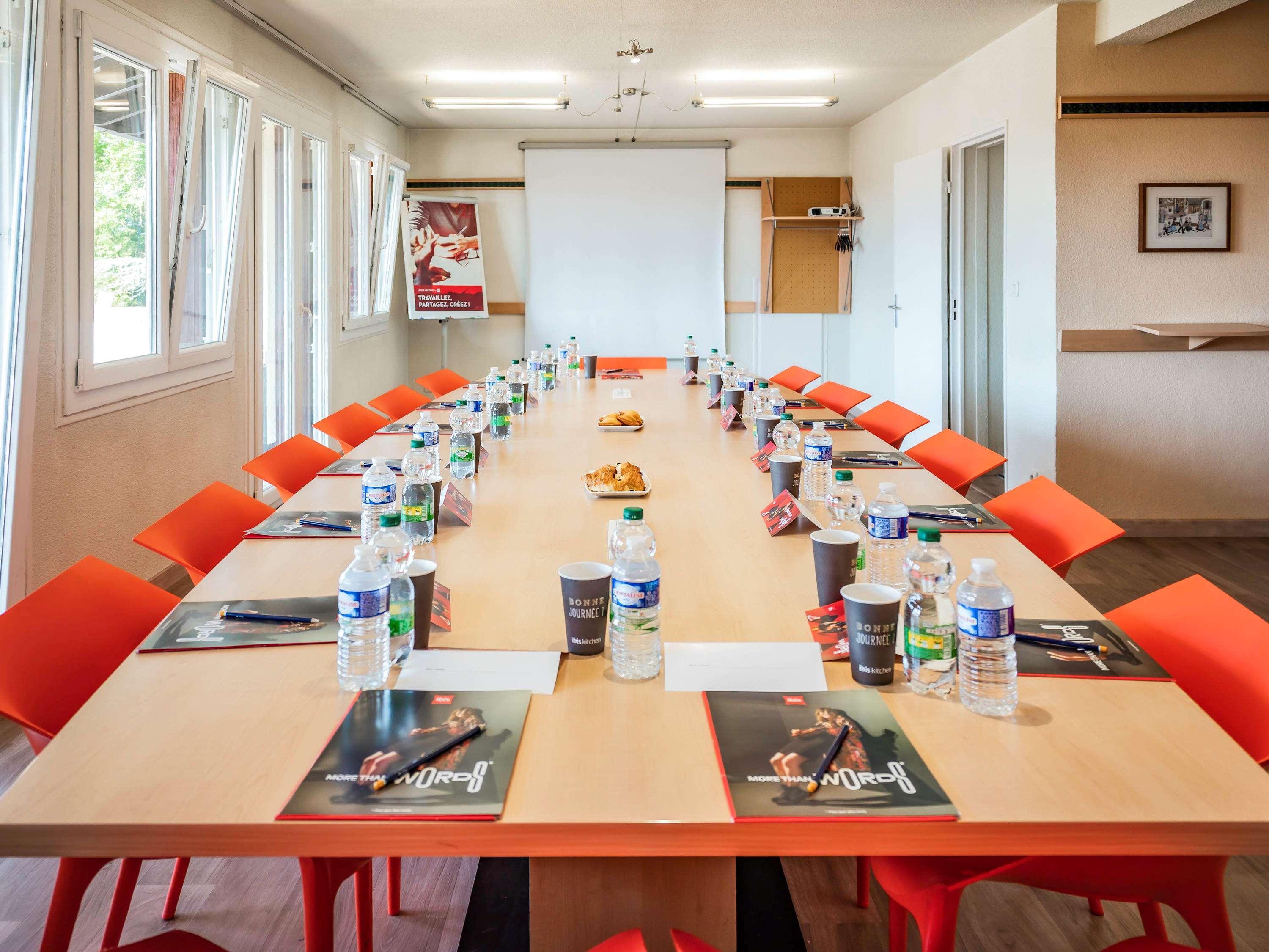 Ibis Colmar Est - Hotel Restaurant En Alsace Horbourg-Wihr Esterno foto
